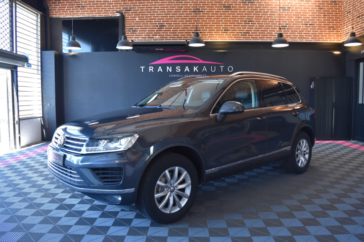 VOLKSWAGEN TOUAREG