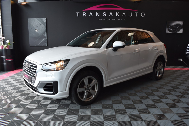 AUDI Q2