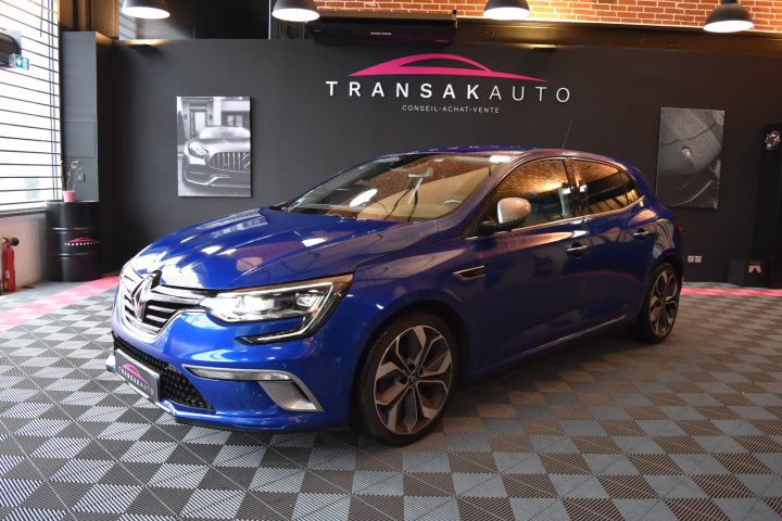 RENAULT MEGANE IV BERLINE