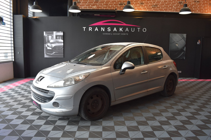 PEUGEOT 207