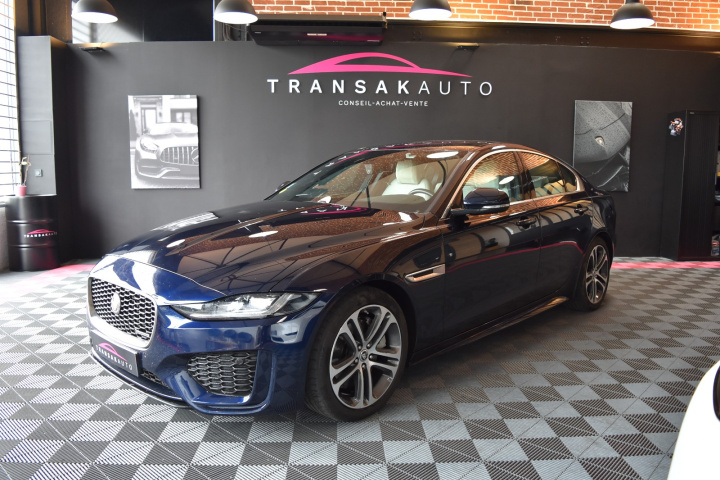 JAGUAR XE 