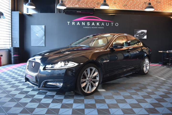 JAGUAR XF