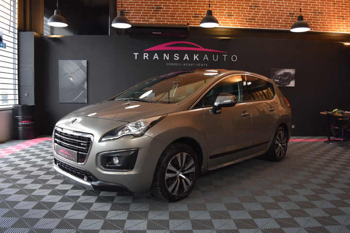 PEUGEOT 3008 HYBRID4