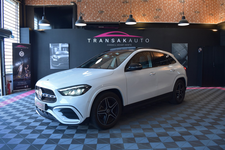 MERCEDES GLA