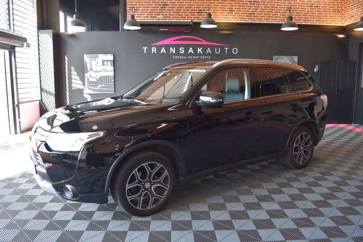 MITSUBISHI  OUTLANDER 