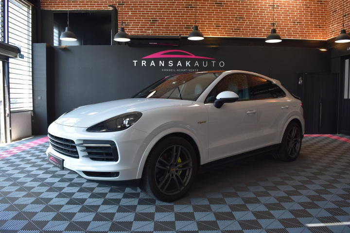 PORSCHE CAYENNE COUPE