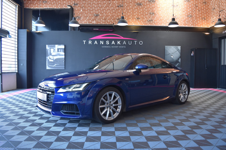 AUDI TT COUPE