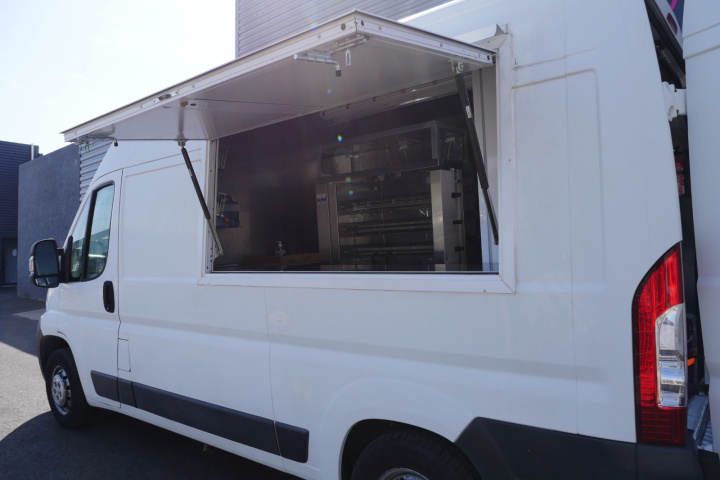 PEUGEOT BOXER FOURGON